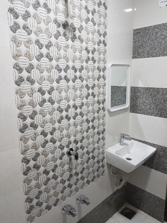 Nova Hotel Star Palace 拉杰果德 外观 照片